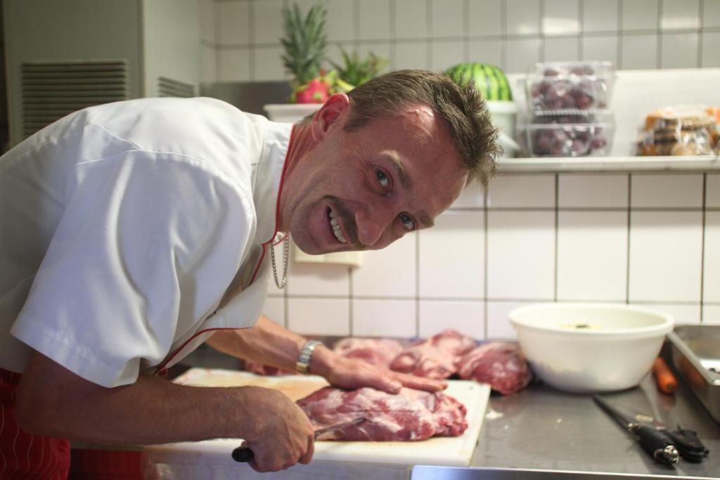 Landhotel Zur Schmiede Göhren-Lebbin Esterno foto